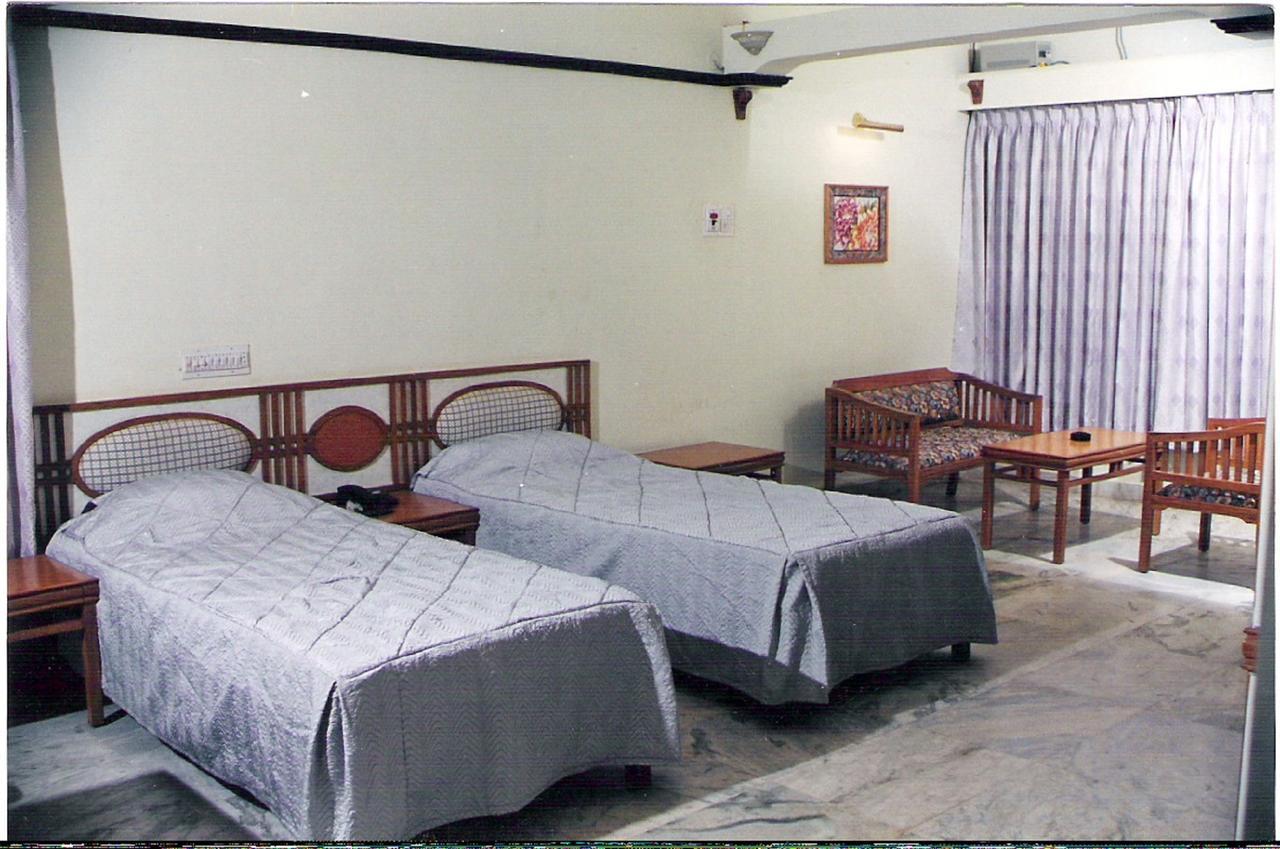 Amogha International Hotel Chitradurga Εξωτερικό φωτογραφία